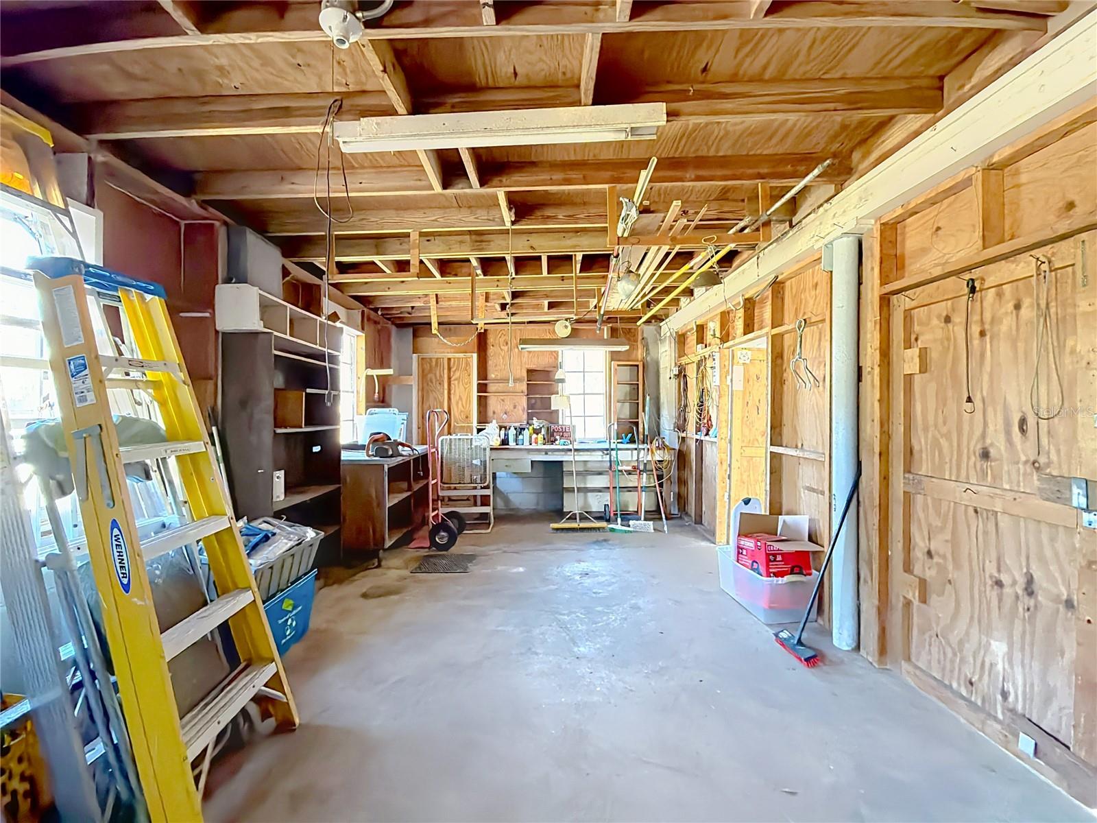 Image 37 of 56 For 113 Rosemary Avenue