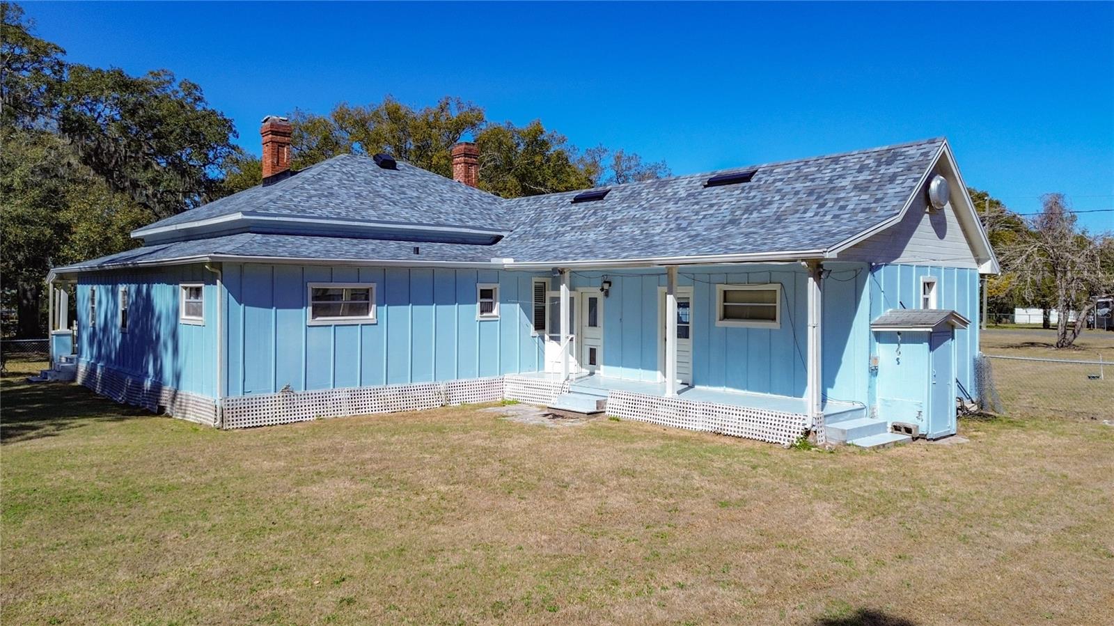 Image 41 of 56 For 113 Rosemary Avenue