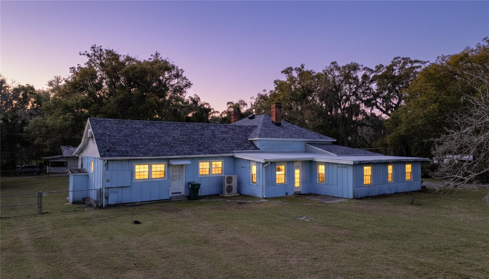 Image 45 of 56 For 113 Rosemary Avenue