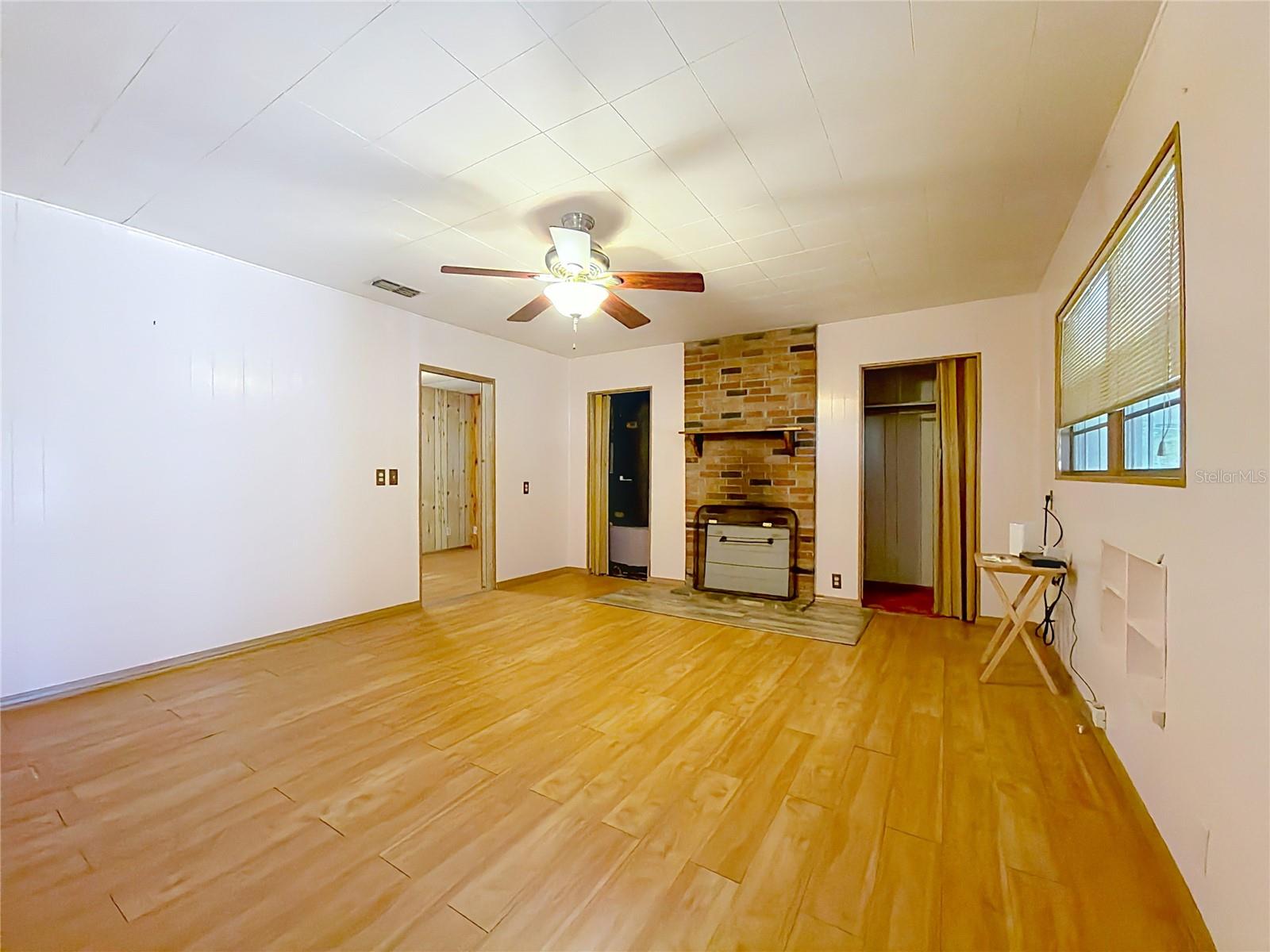 Image 7 of 56 For 113 Rosemary Avenue