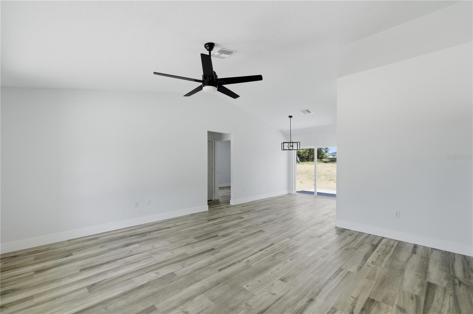 Image 7 of 19 For 13169 105th Place