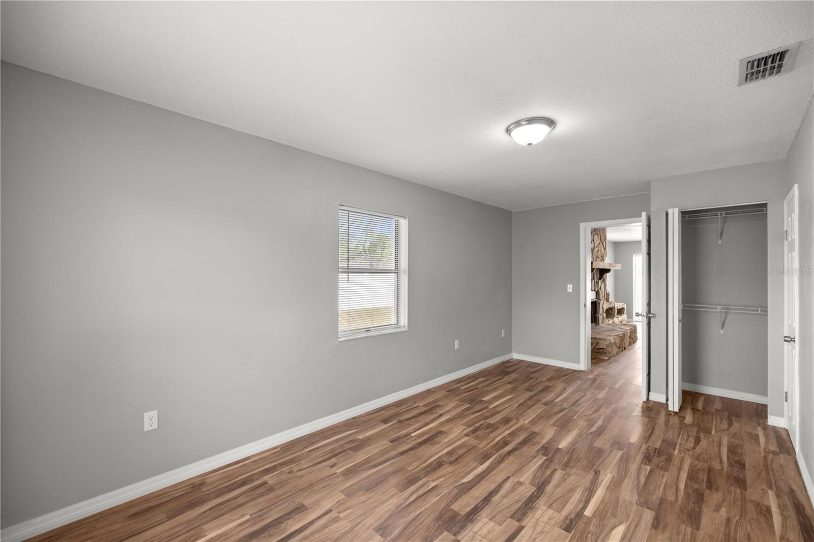 Image 16 of 35 For 15044 35th Avenue Road