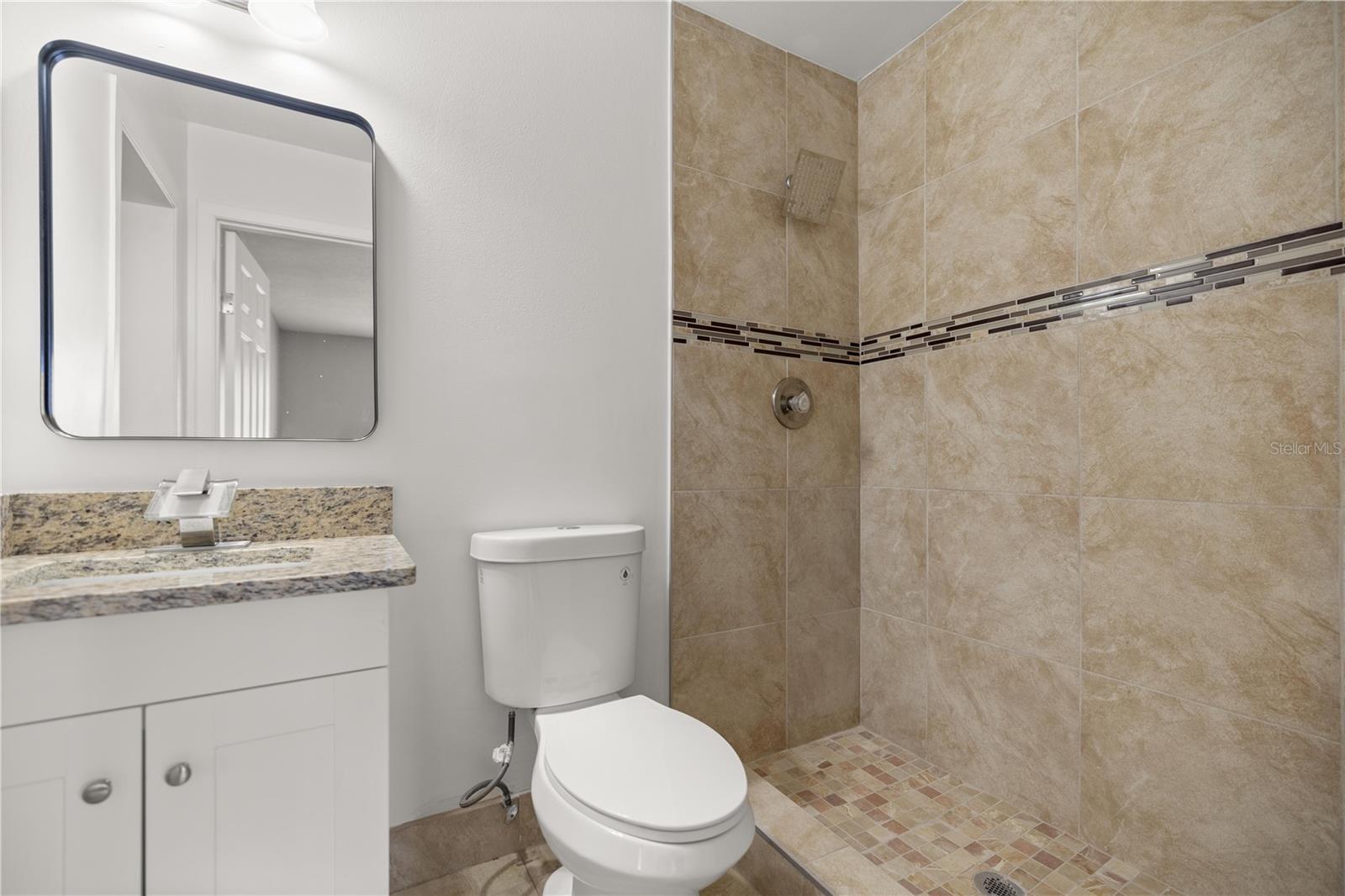 Image 18 of 35 For 15044 35th Avenue Road