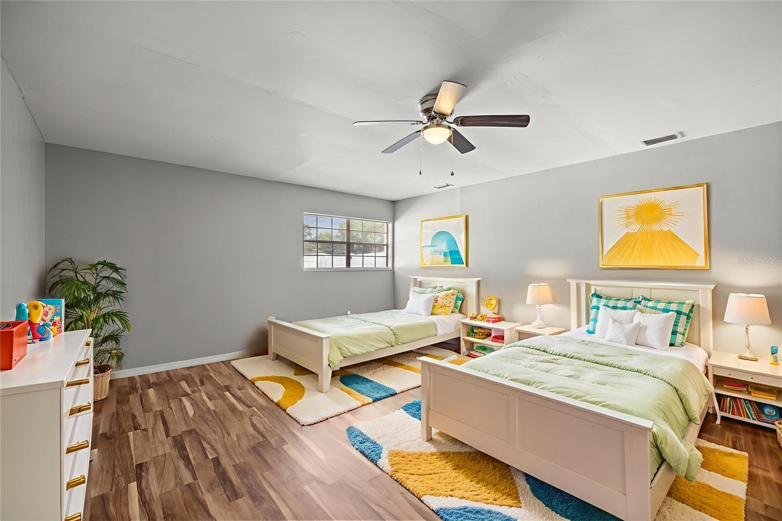 Image 27 of 35 For 15044 35th Avenue Road