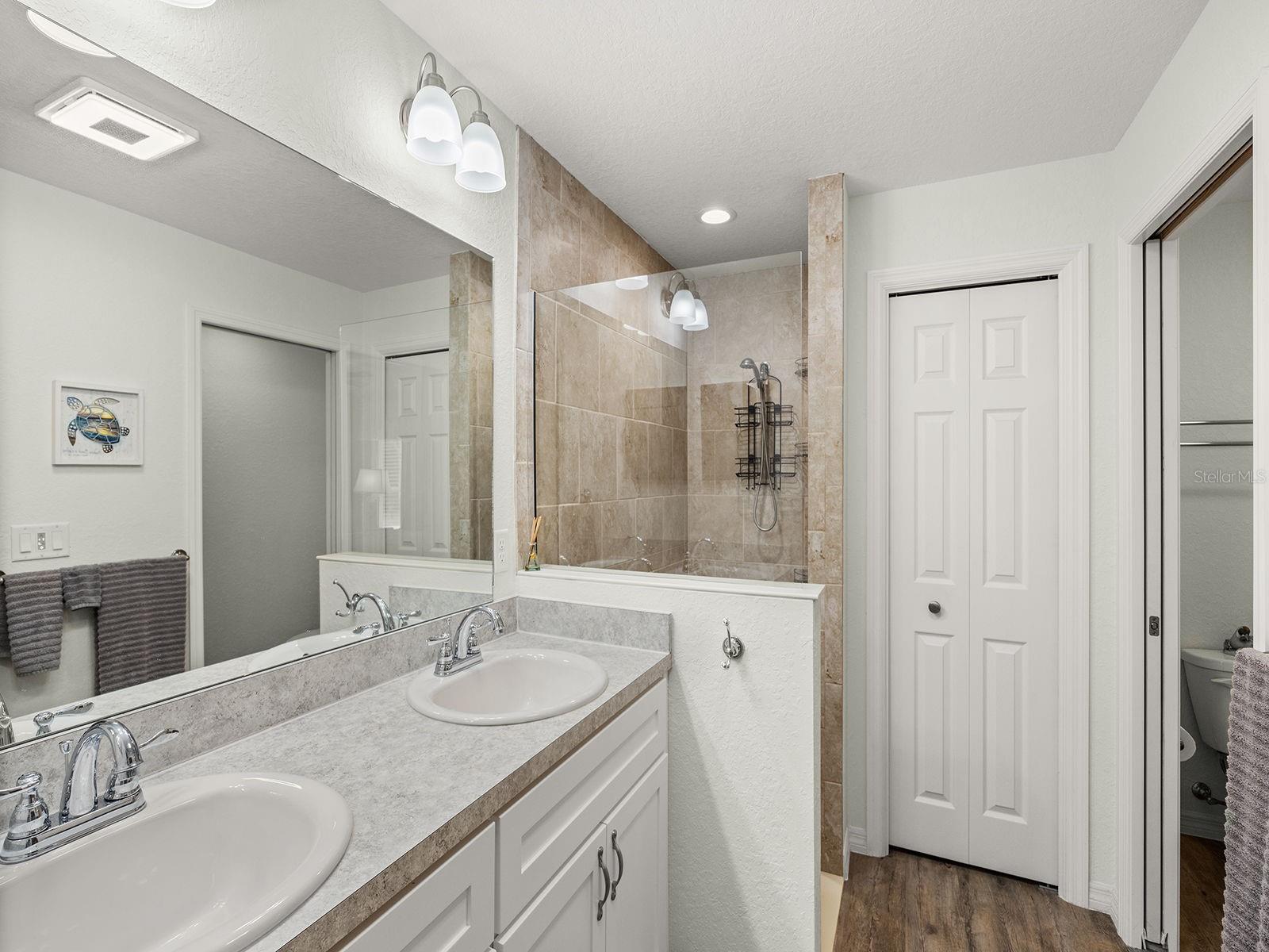 Image 25 of 42 For 15136 93rd Avenue