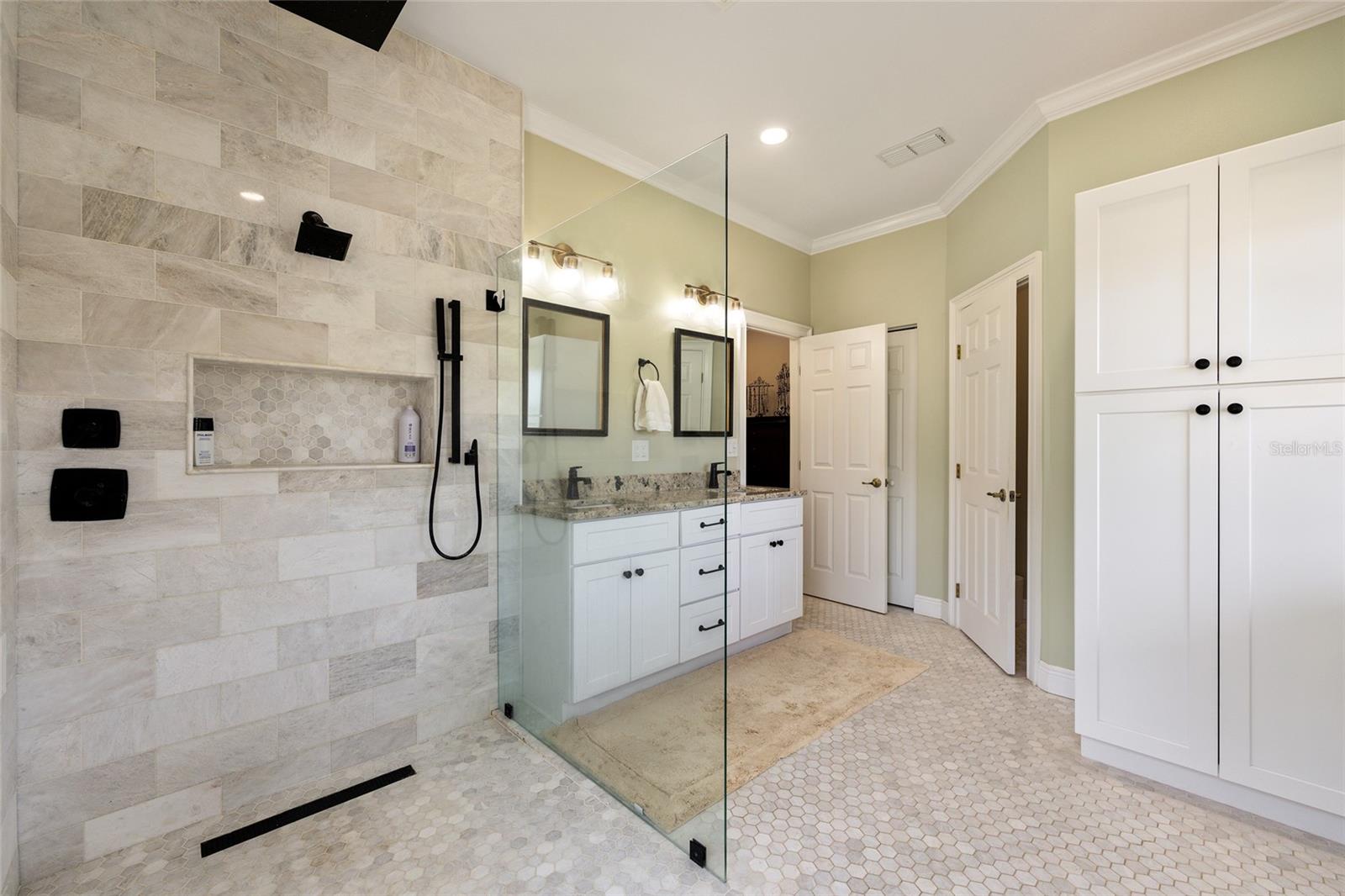 Image 27 of 71 For 11760 170th Street