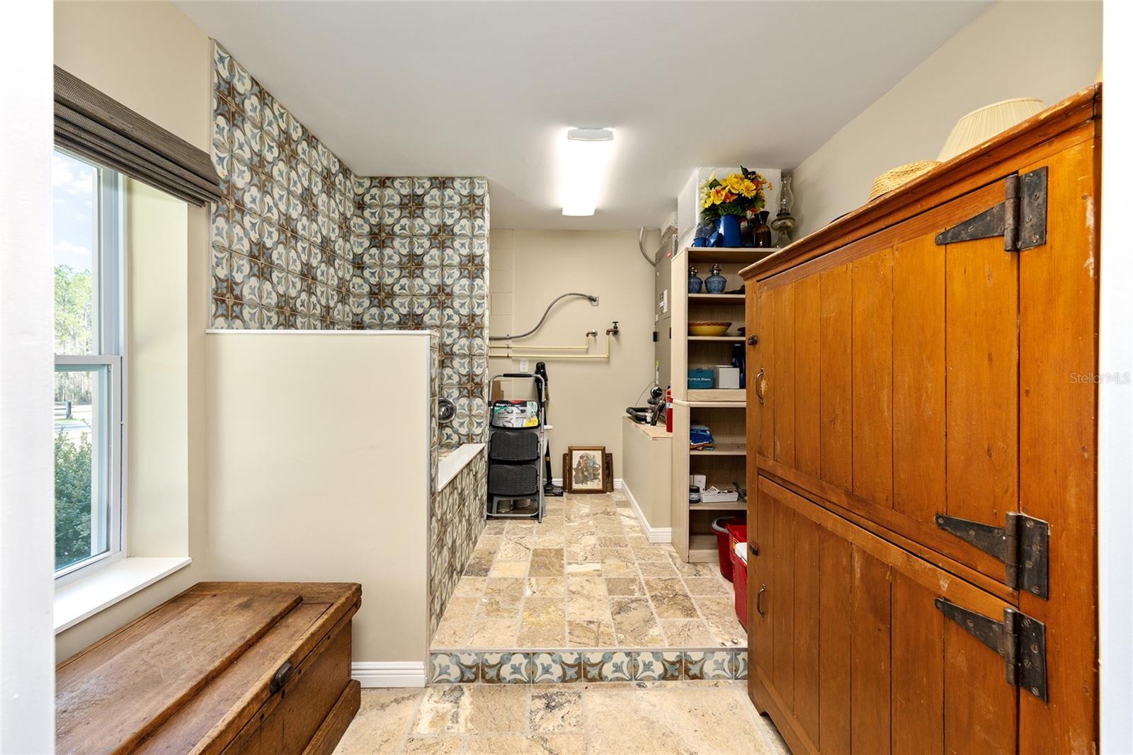 Image 38 of 71 For 11760 170th Street