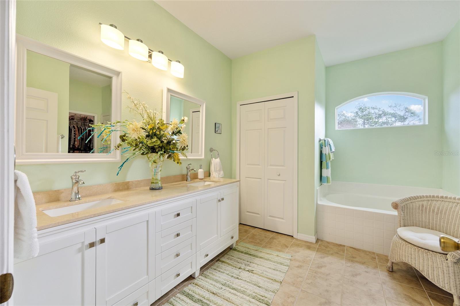 Image 20 of 46 For 8290 Ronda Drive