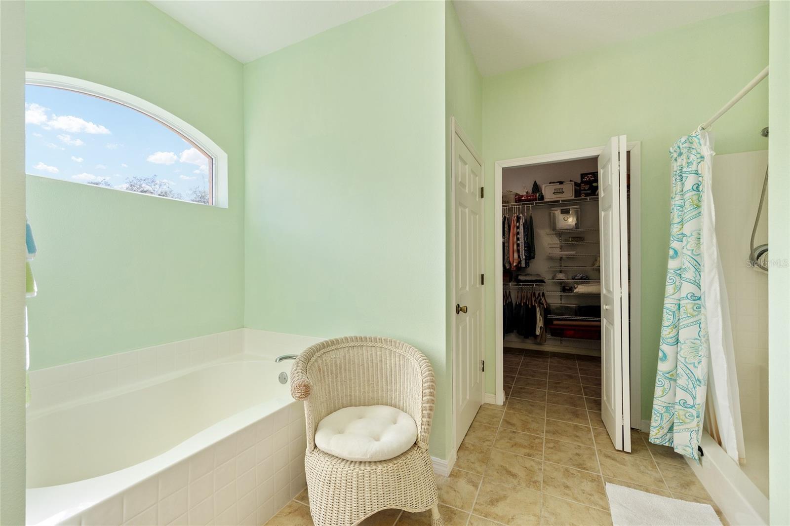 Image 22 of 46 For 8290 Ronda Drive