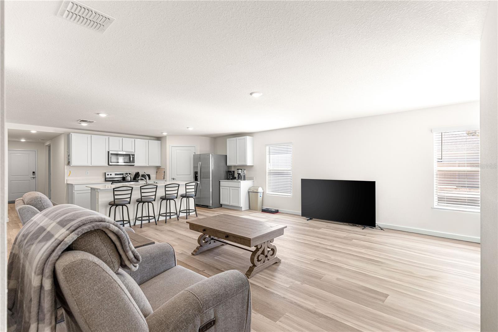 Image 10 of 44 For 8729 Triumph Circle