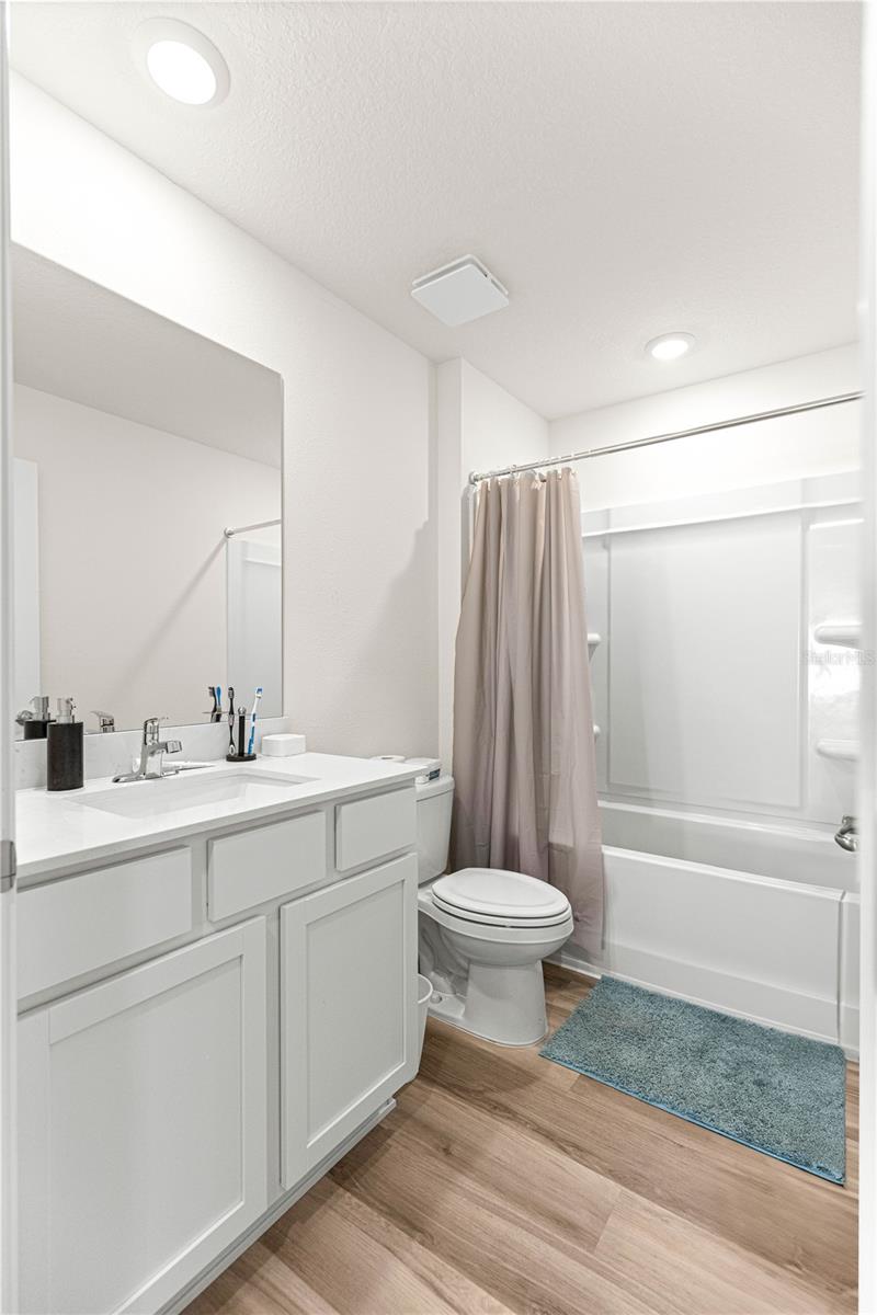 Image 24 of 44 For 8729 Triumph Circle