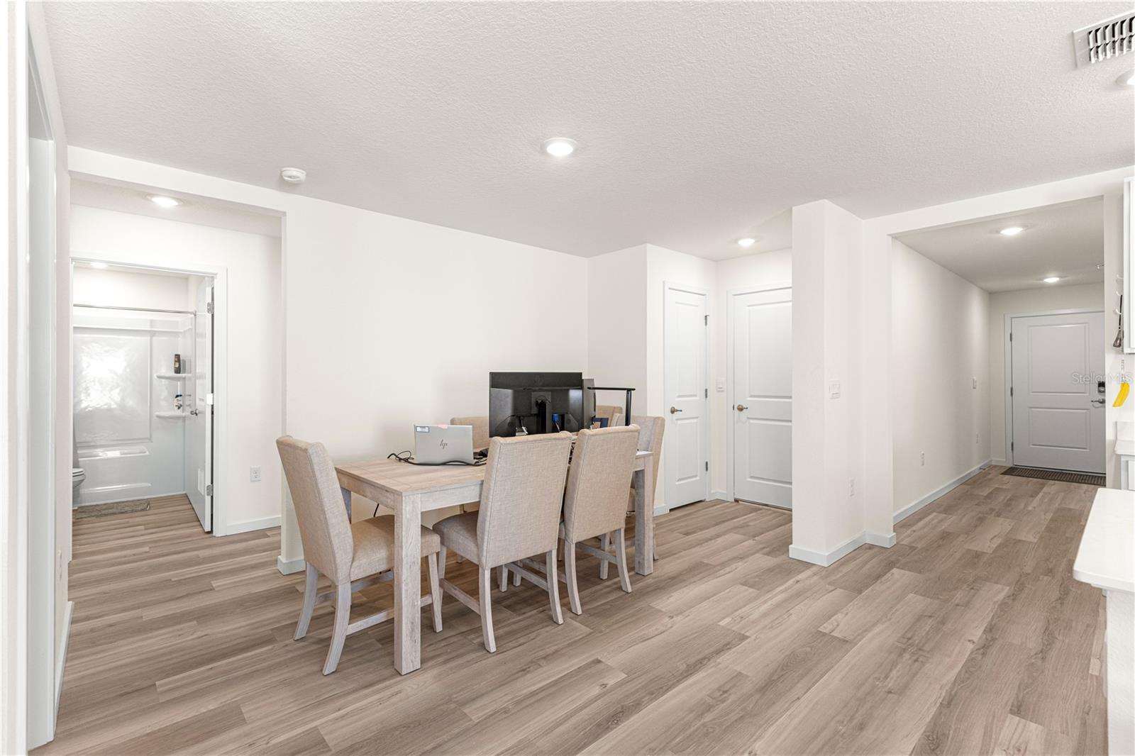 Image 7 of 44 For 8729 Triumph Circle