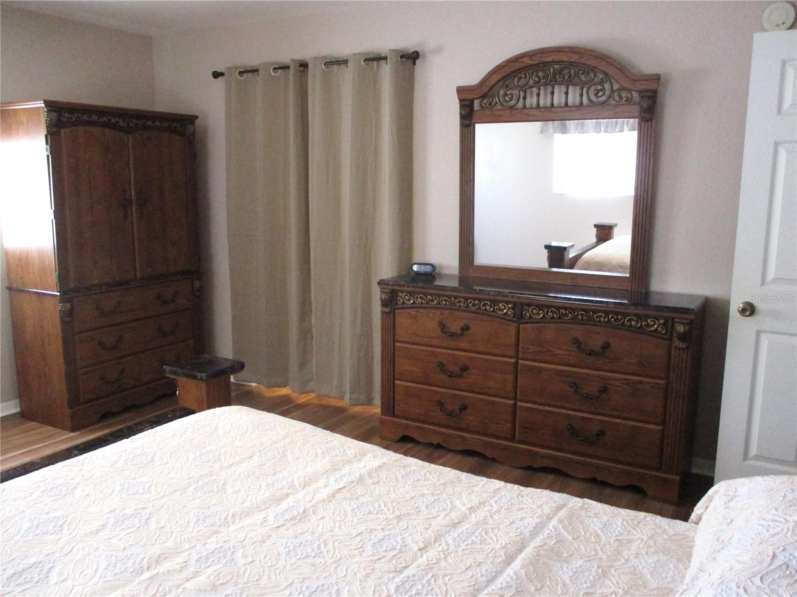 Image 18 of 75 For 13699 111th Avenue