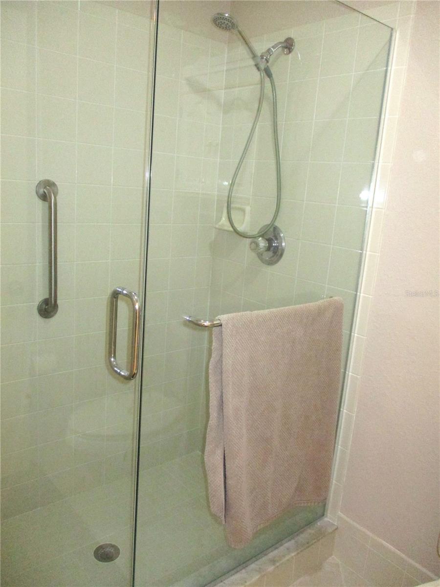 Image 23 of 75 For 13699 111th Avenue