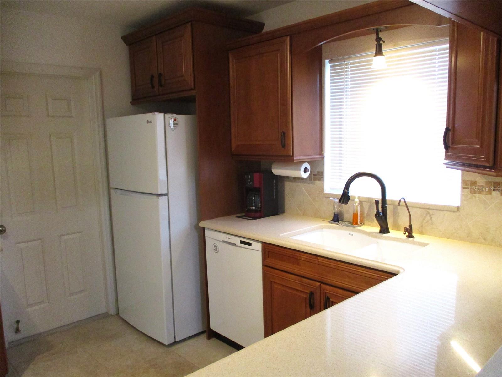 Image 7 of 75 For 13699 111th Avenue