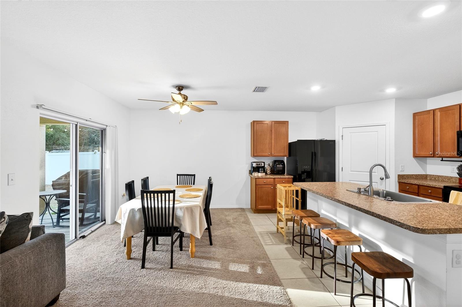 Listing photo id 8 for 2530 42nd Road