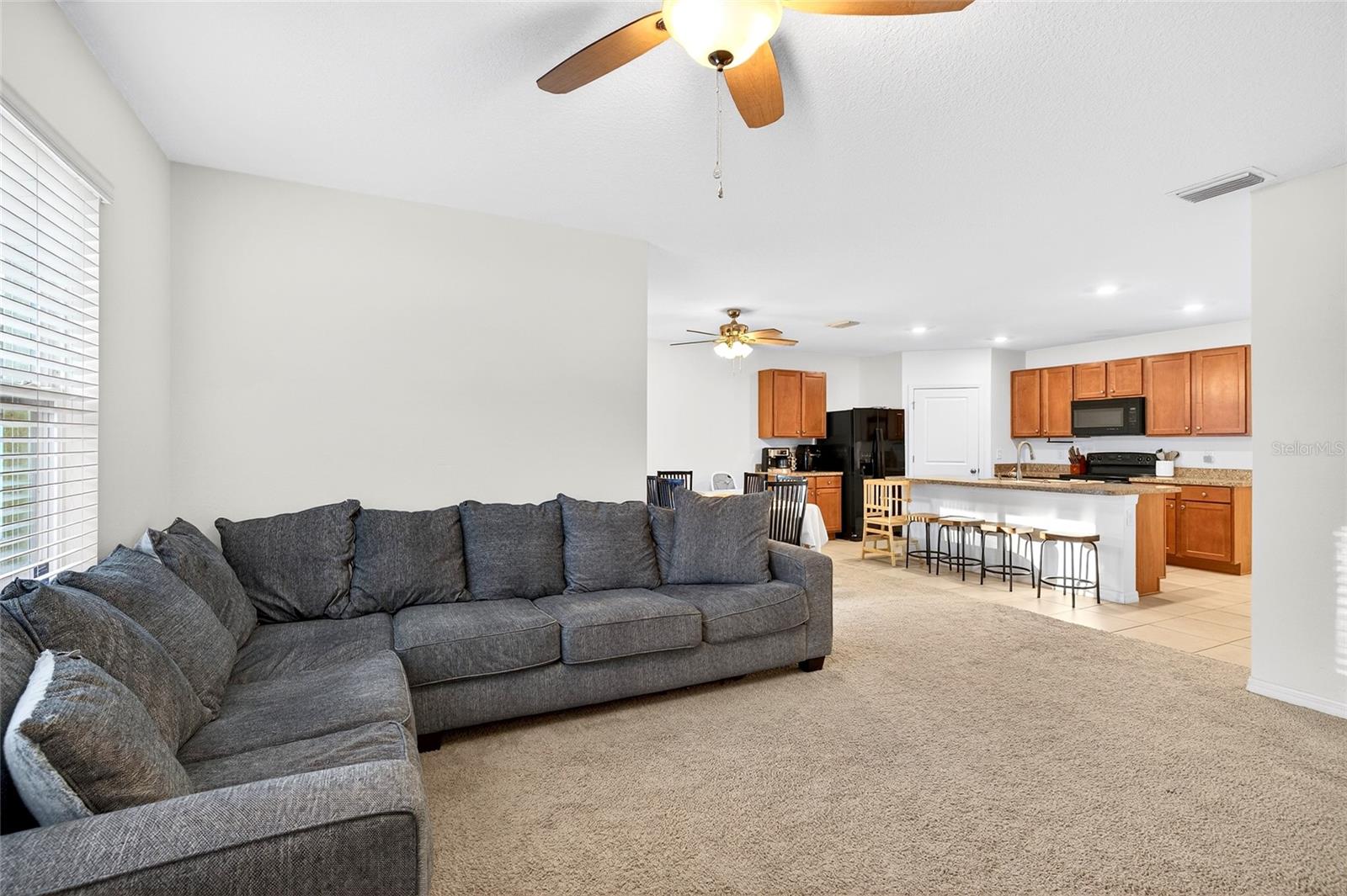 Listing photo id 11 for 2530 42nd Road