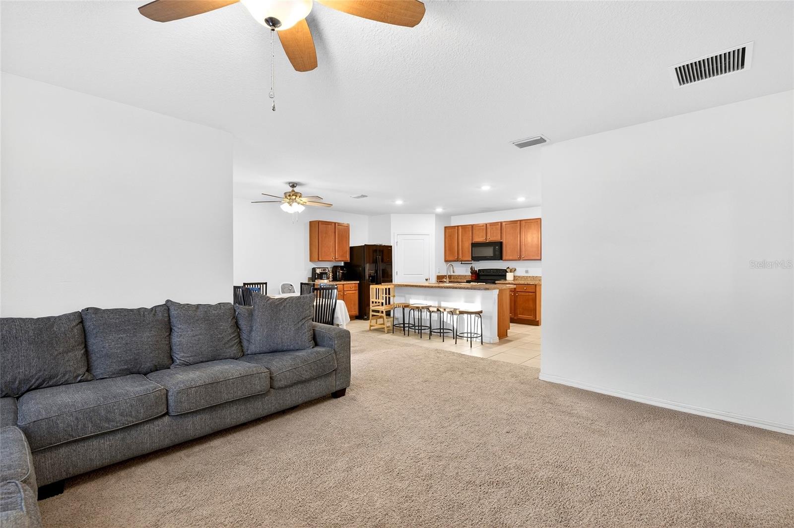 Listing photo id 12 for 2530 42nd Road