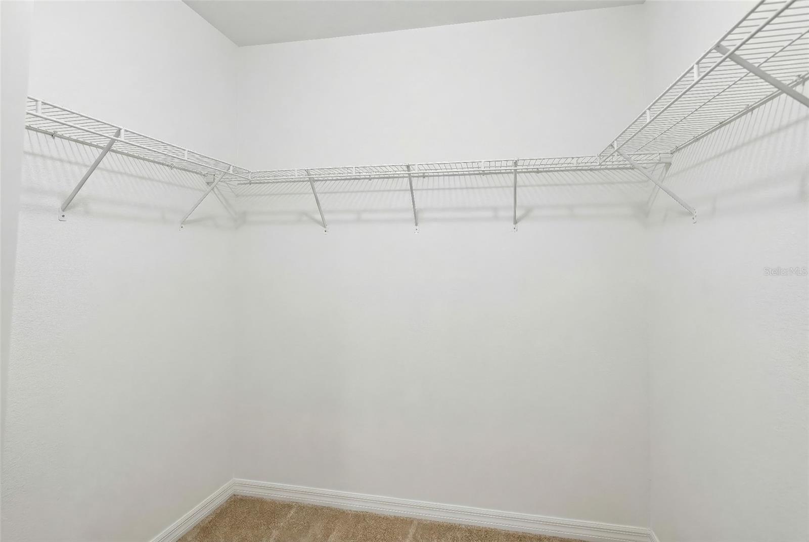 Listing photo id 17 for 2530 42nd Road