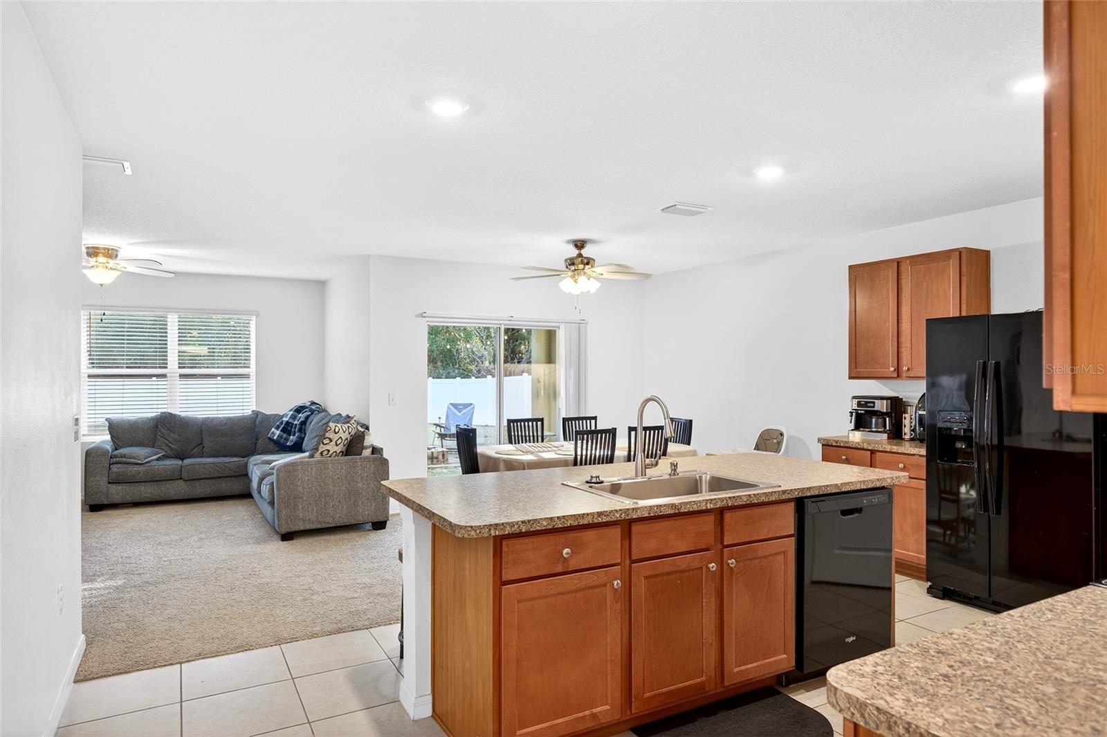 Listing photo id 3 for 2530 42nd Road