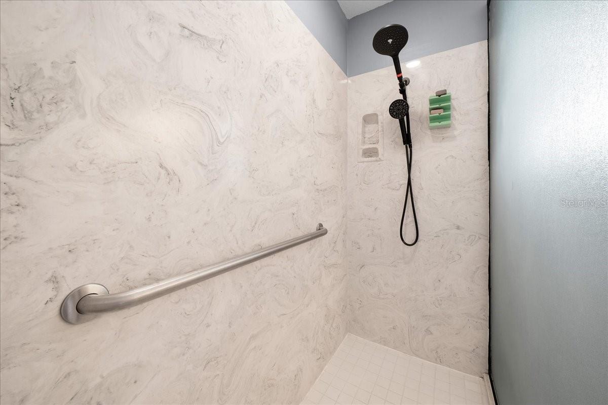 Image 32 of 47 For 303 29th Avenue