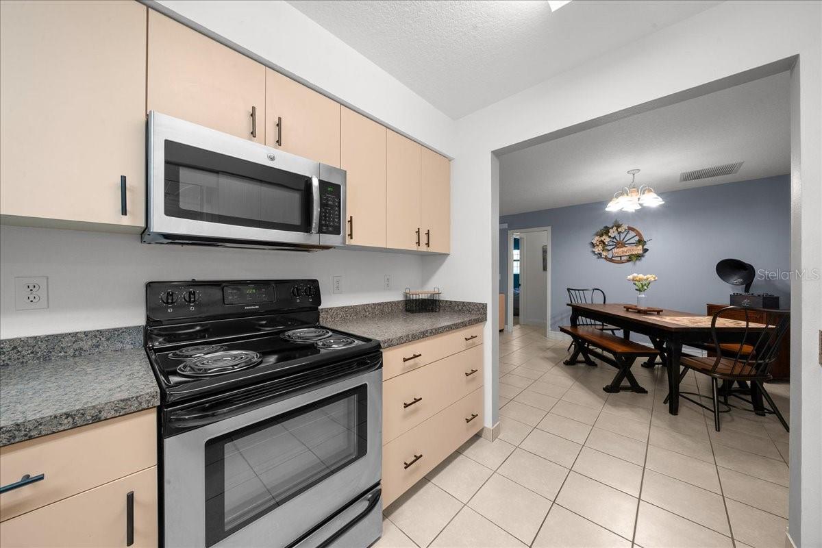 Image 36 of 47 For 303 29th Avenue