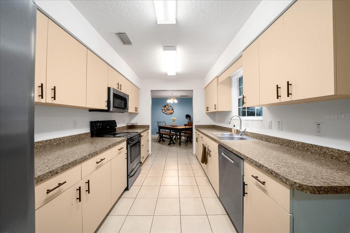 Image 38 of 47 For 303 29th Avenue