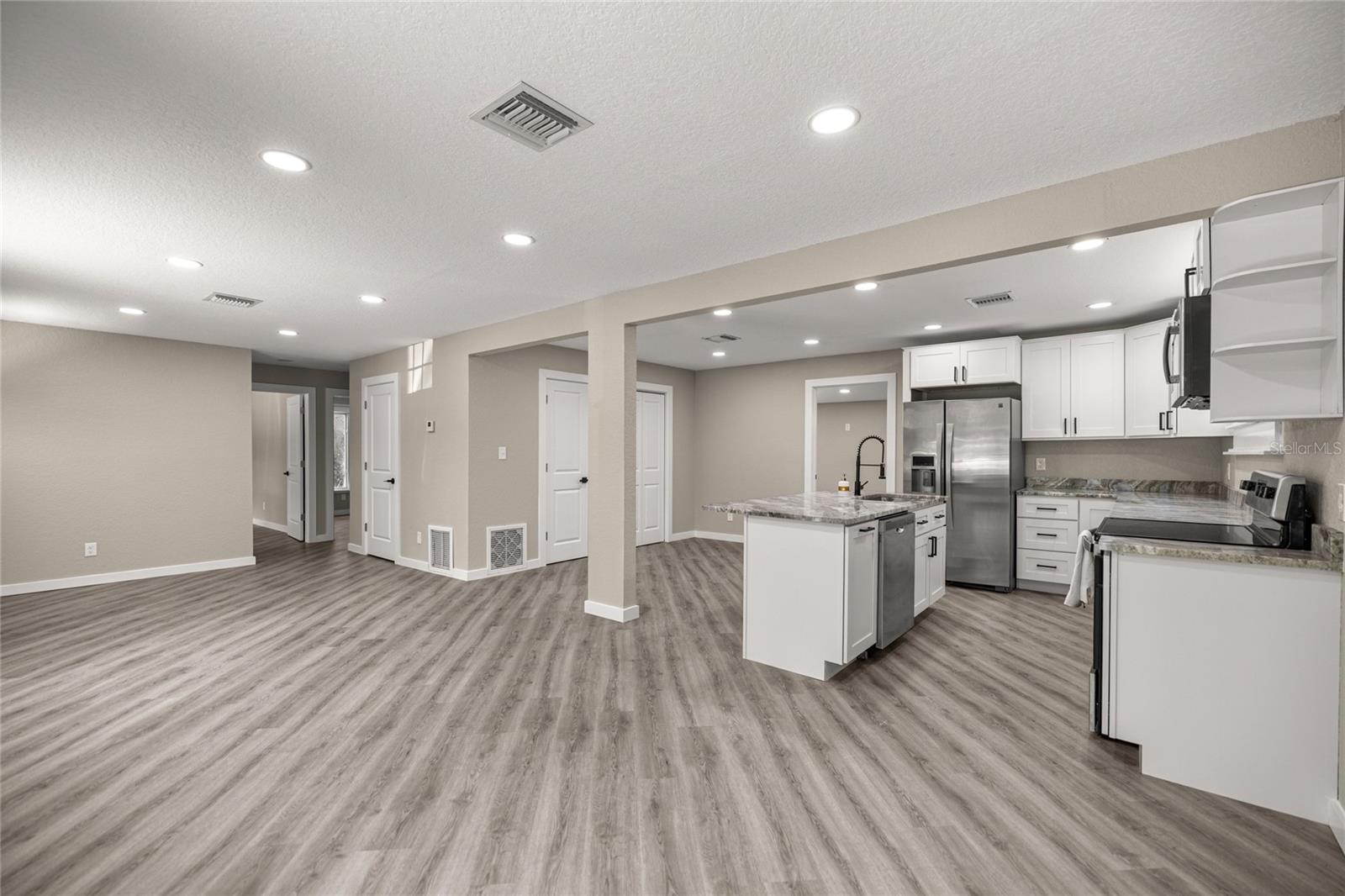 Image 17 of 26 For 451 11th Street