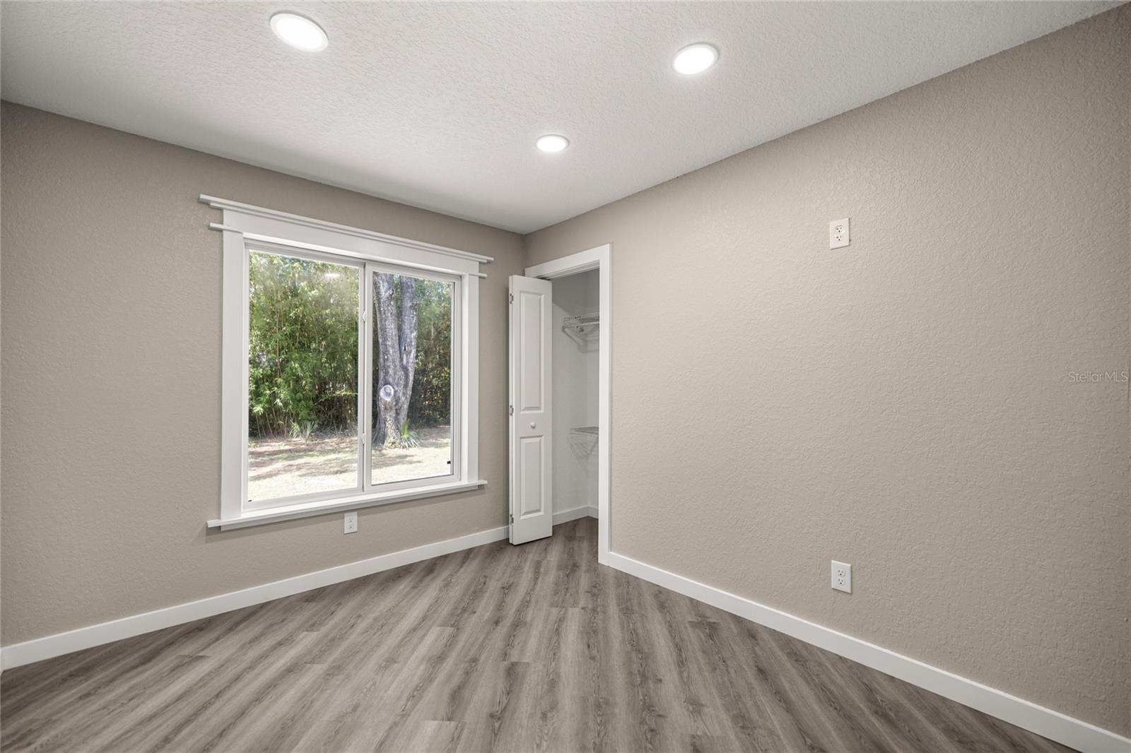 Image 6 of 26 For 451 11th Street