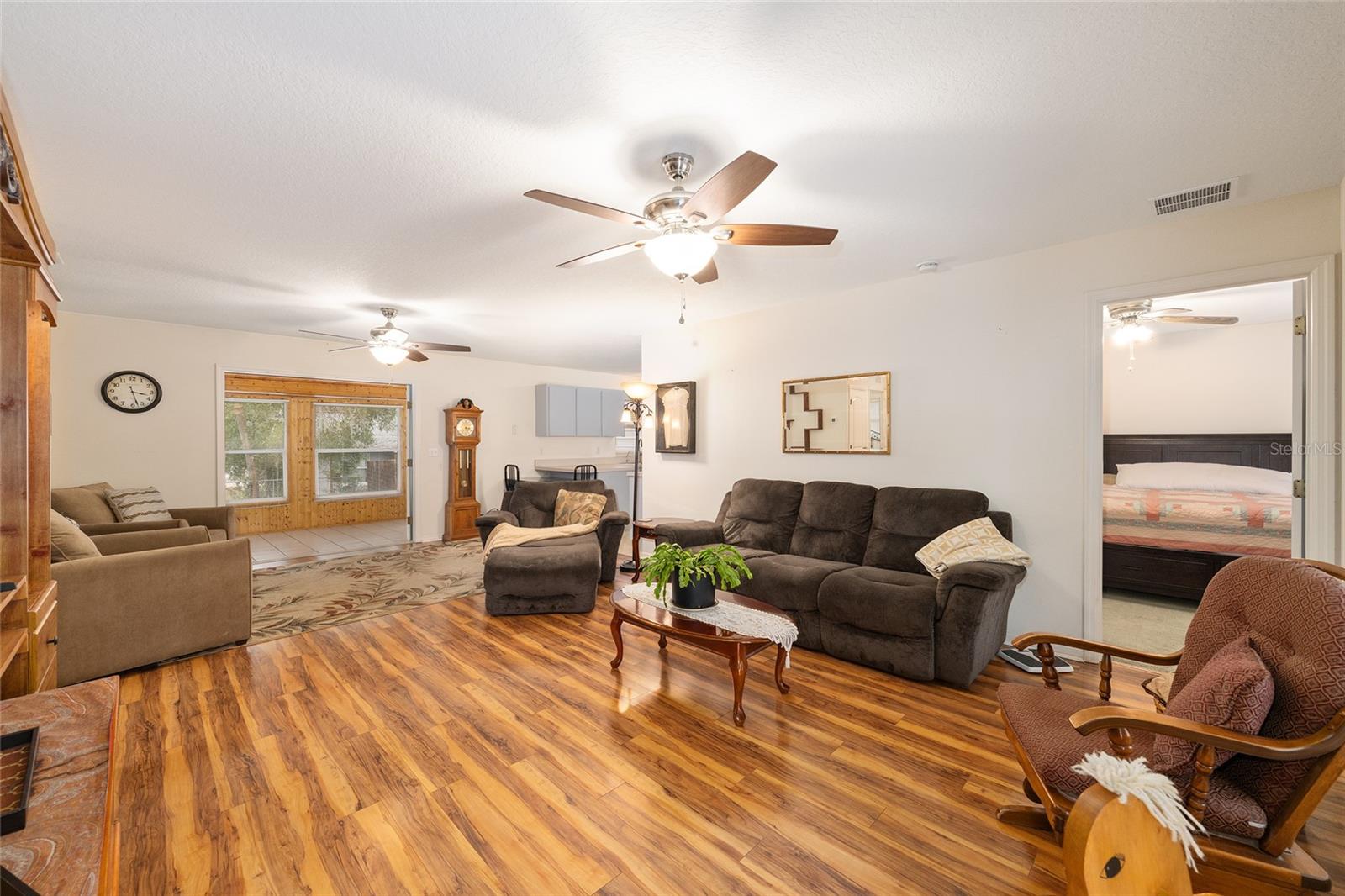 Image 6 of 49 For 9329 Sycamore Place