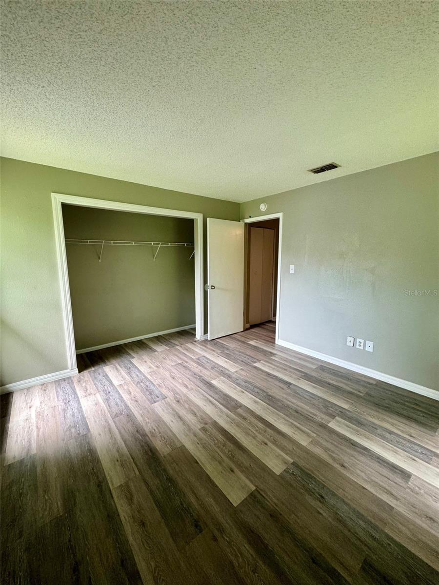 Image 5 of 15 For 3050 53rd Court