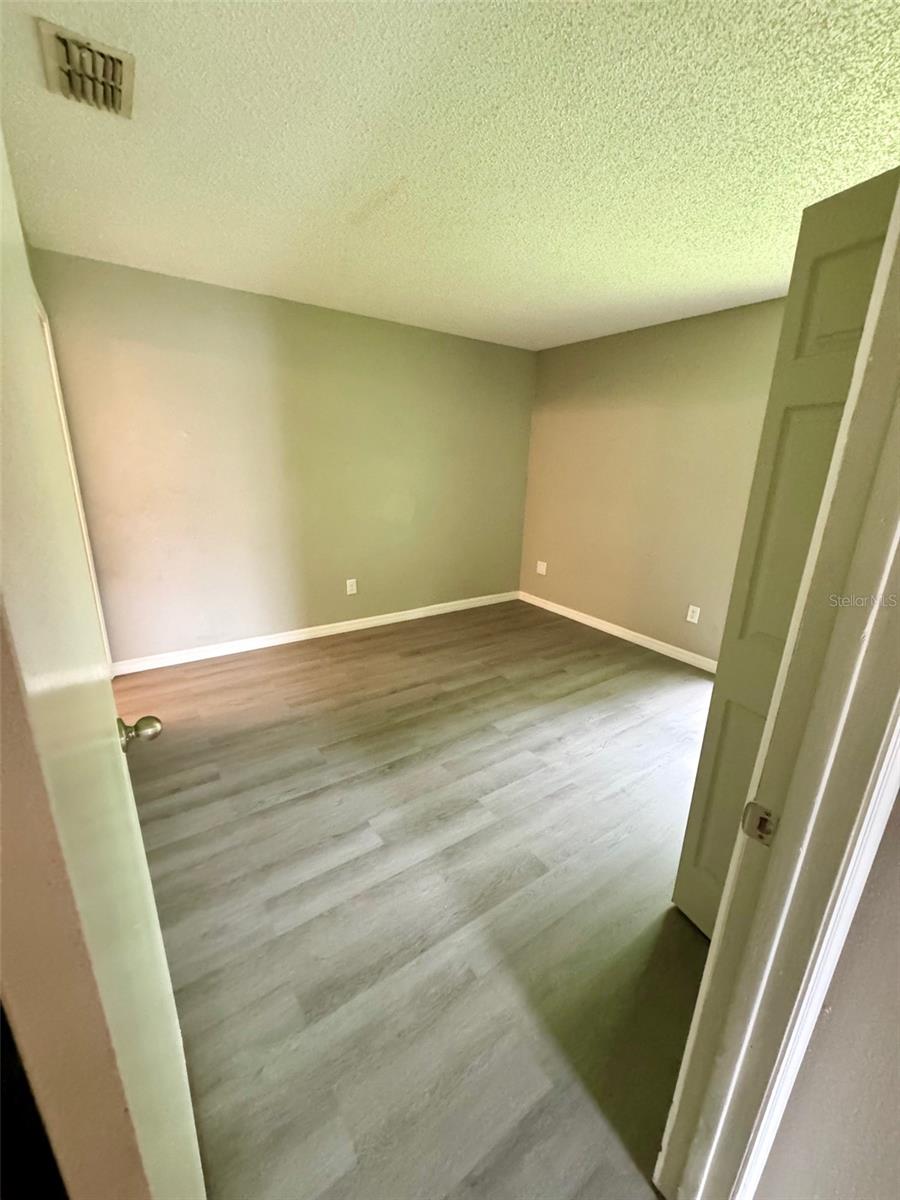 Image 7 of 15 For 3050 53rd Court