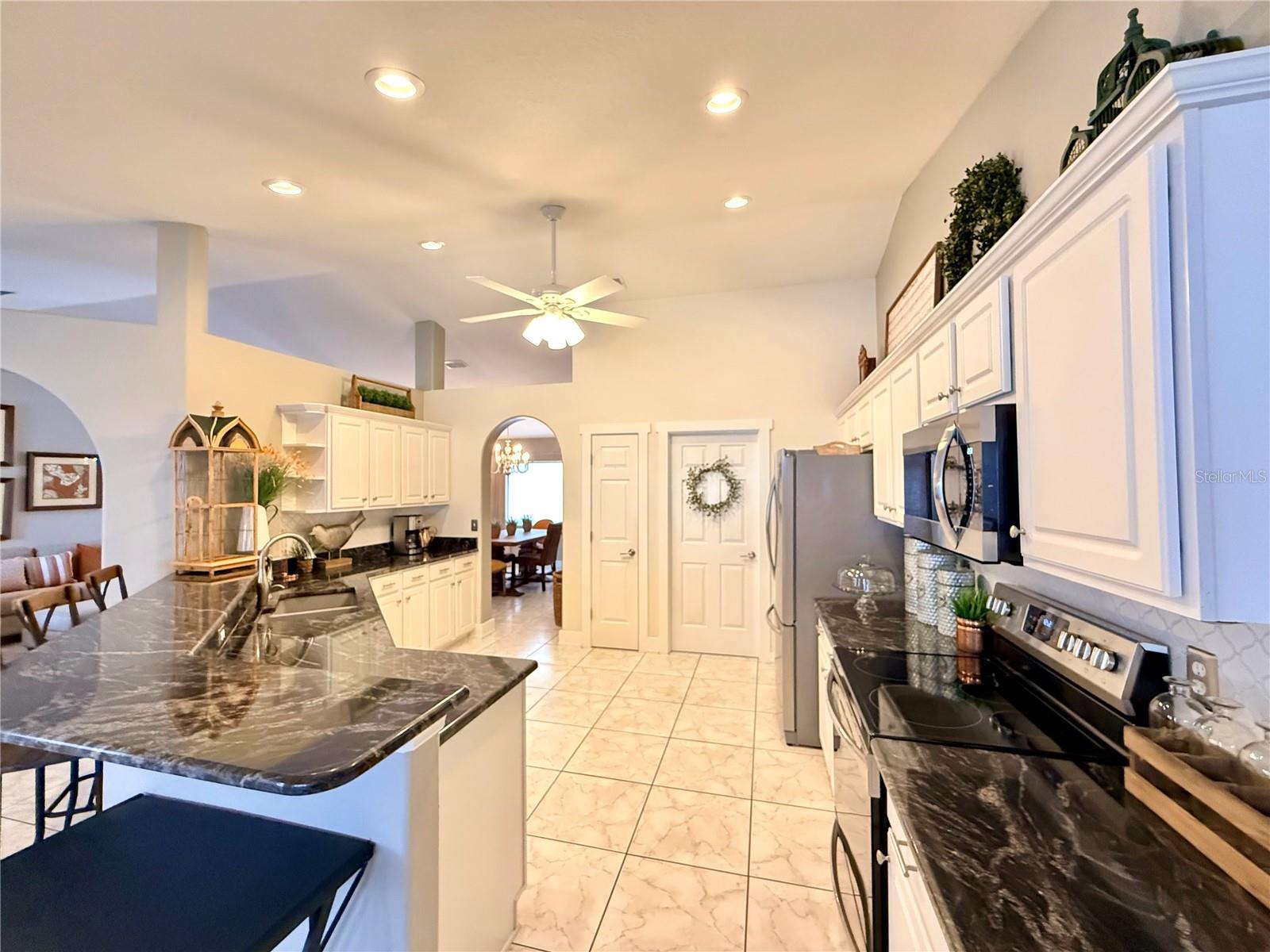 Image 11 of 52 For 14049 112th Circle