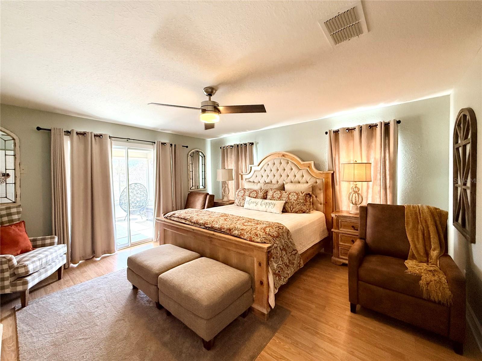 Image 26 of 52 For 14049 112th Circle