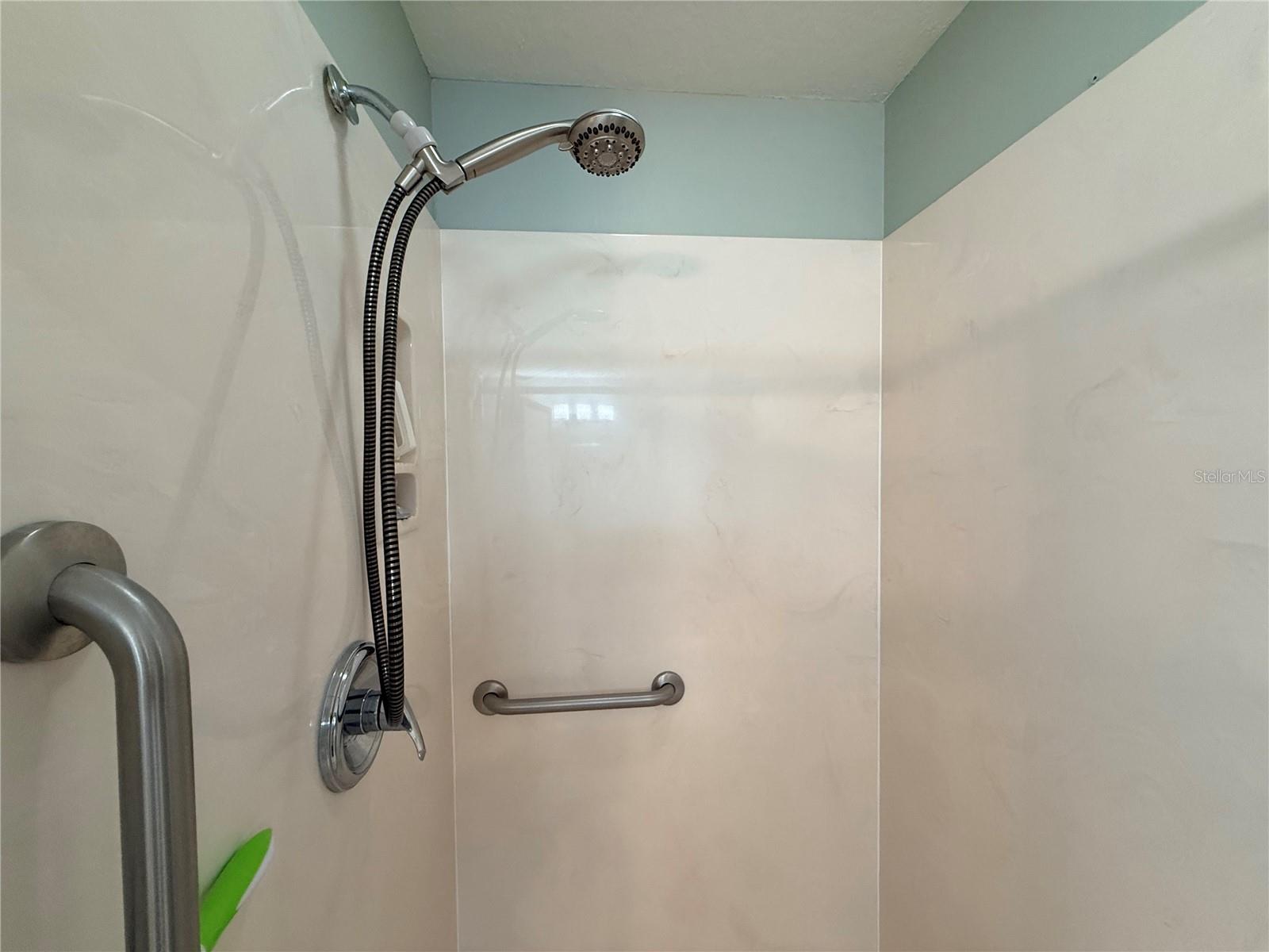 Image 35 of 52 For 14049 112th Circle