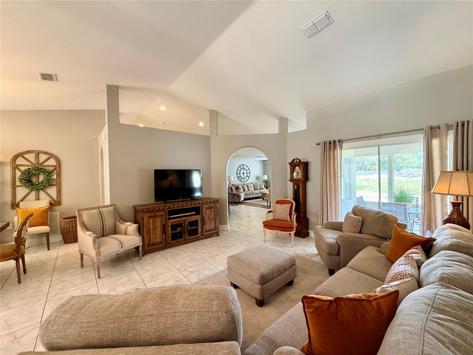 Image 9 of 52 For 14049 112th Circle