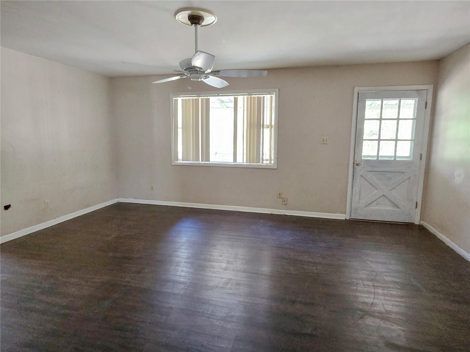 Image 10 of 25 For 8090 Round Lake Loop