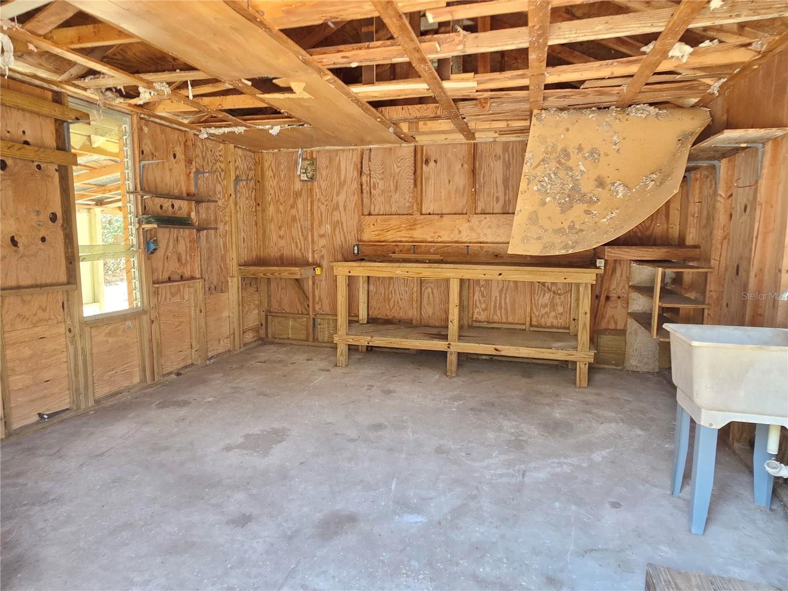 Image 21 of 25 For 8090 Round Lake Loop