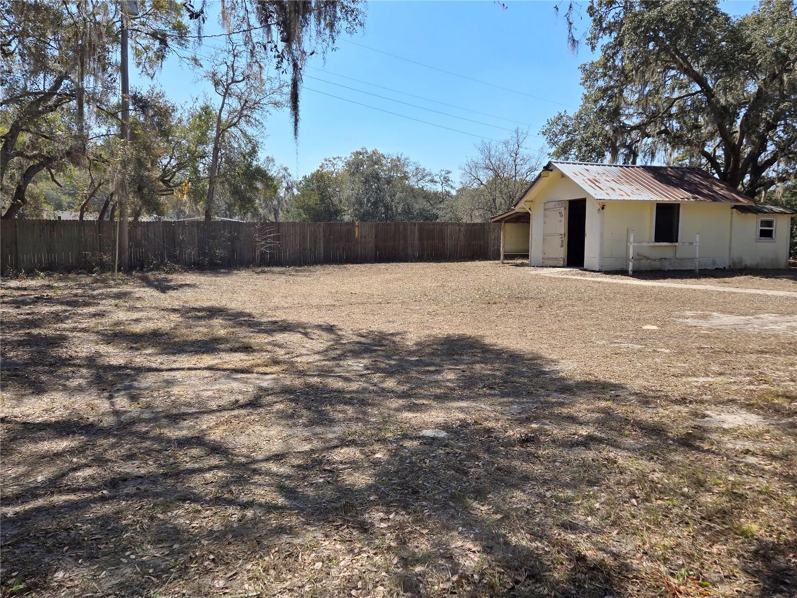 Image 6 of 25 For 8090 Round Lake Loop