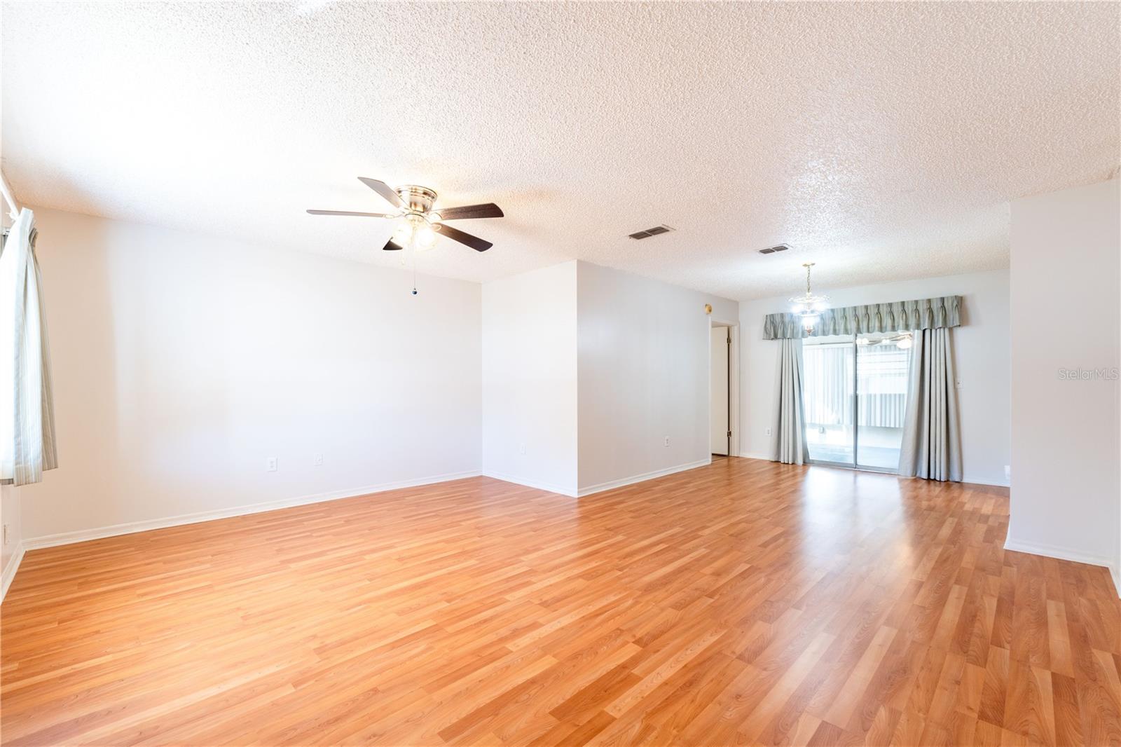 Image 3 of 37 For 10744 62nd Terrace