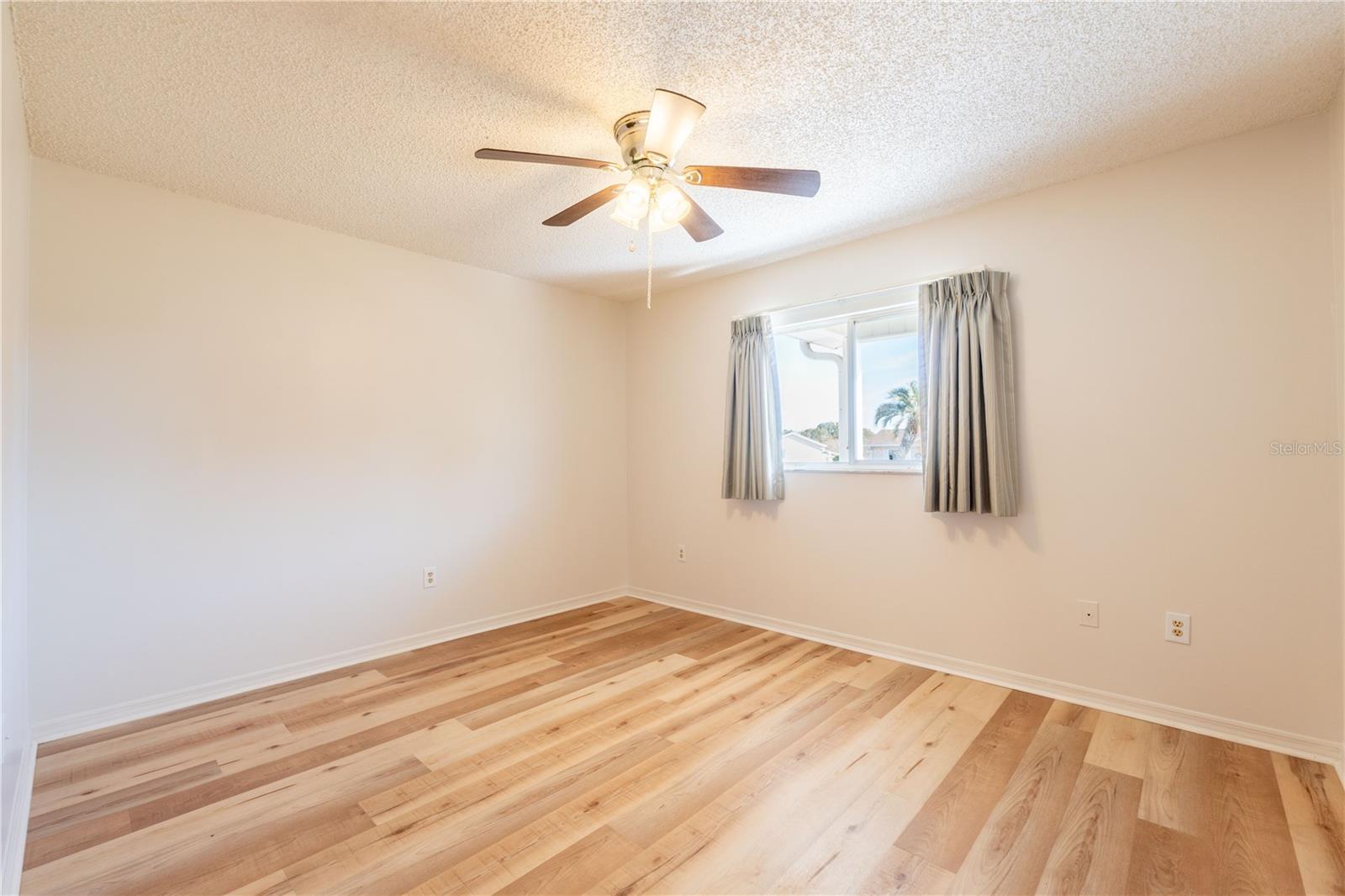 Image 8 of 37 For 10744 62nd Terrace