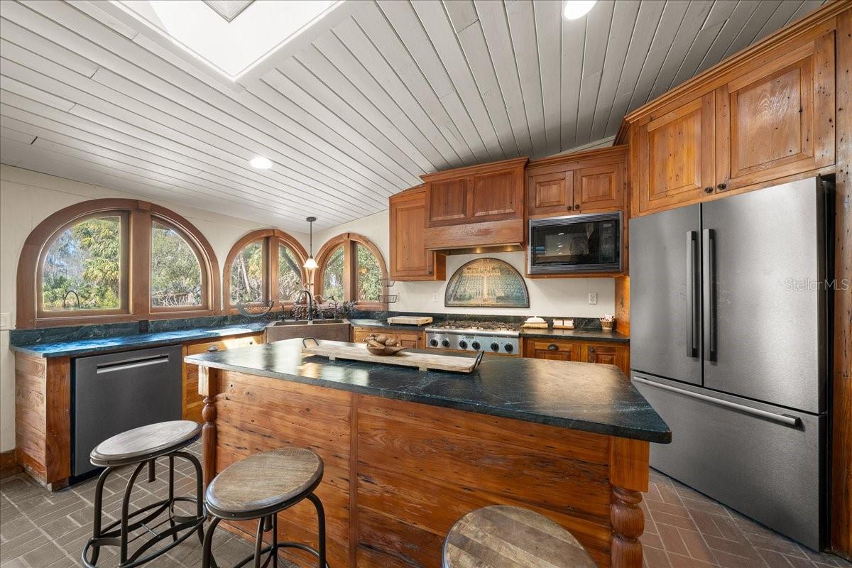 Image 10 of 88 For 5824 185th Avenue