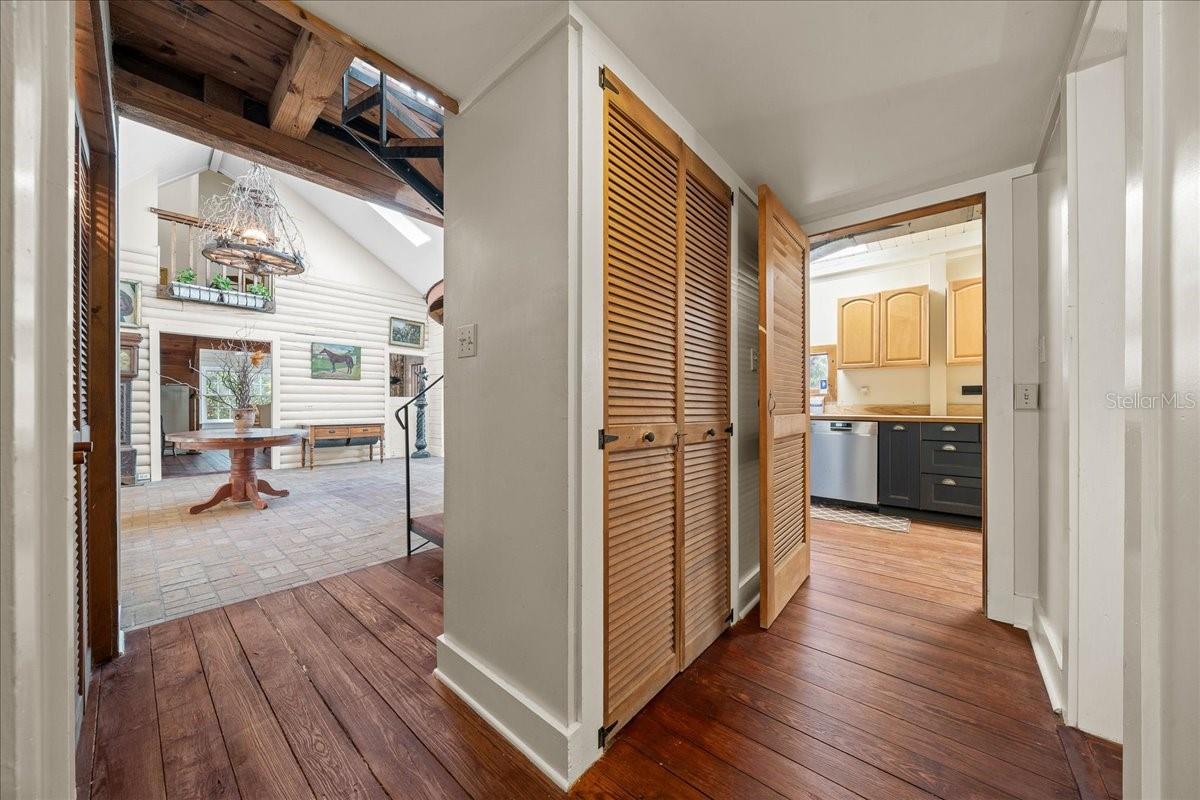 Image 26 of 88 For 5824 185th Avenue