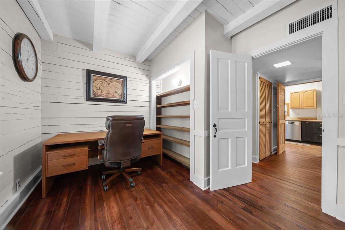 Image 27 of 88 For 5824 185th Avenue