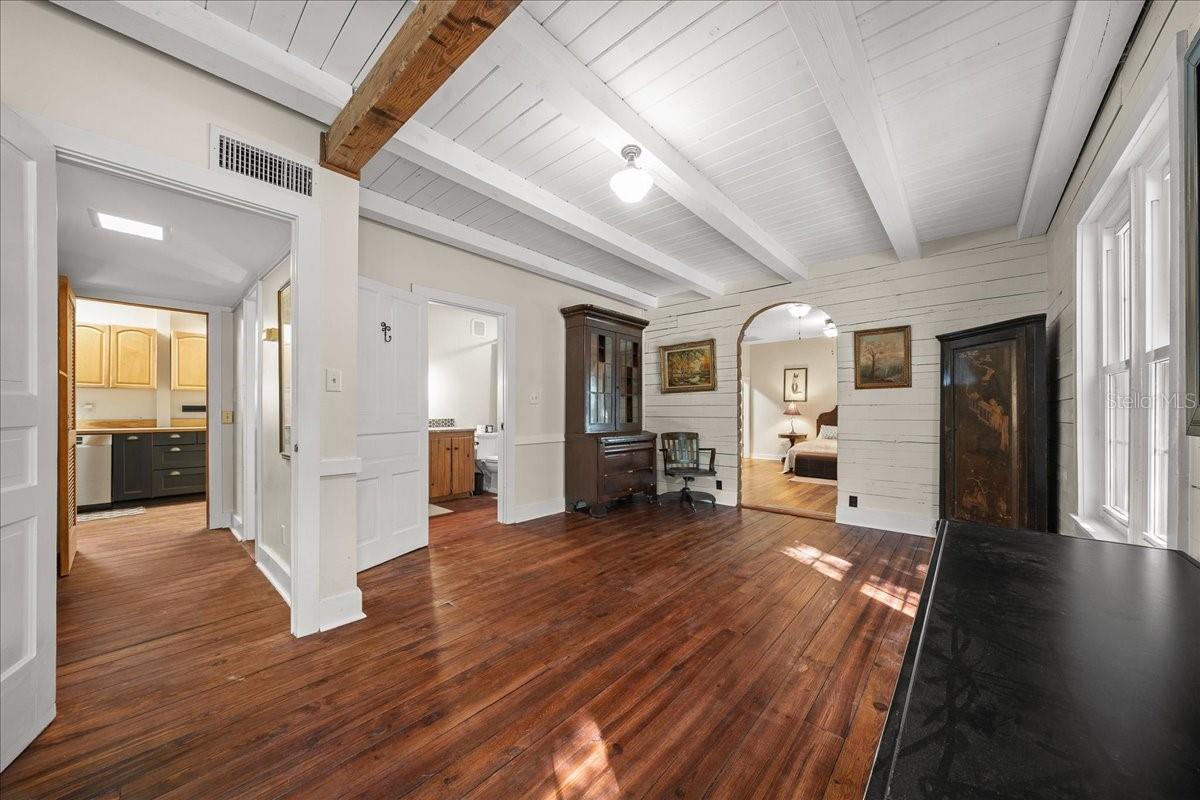 Image 28 of 88 For 5824 185th Avenue