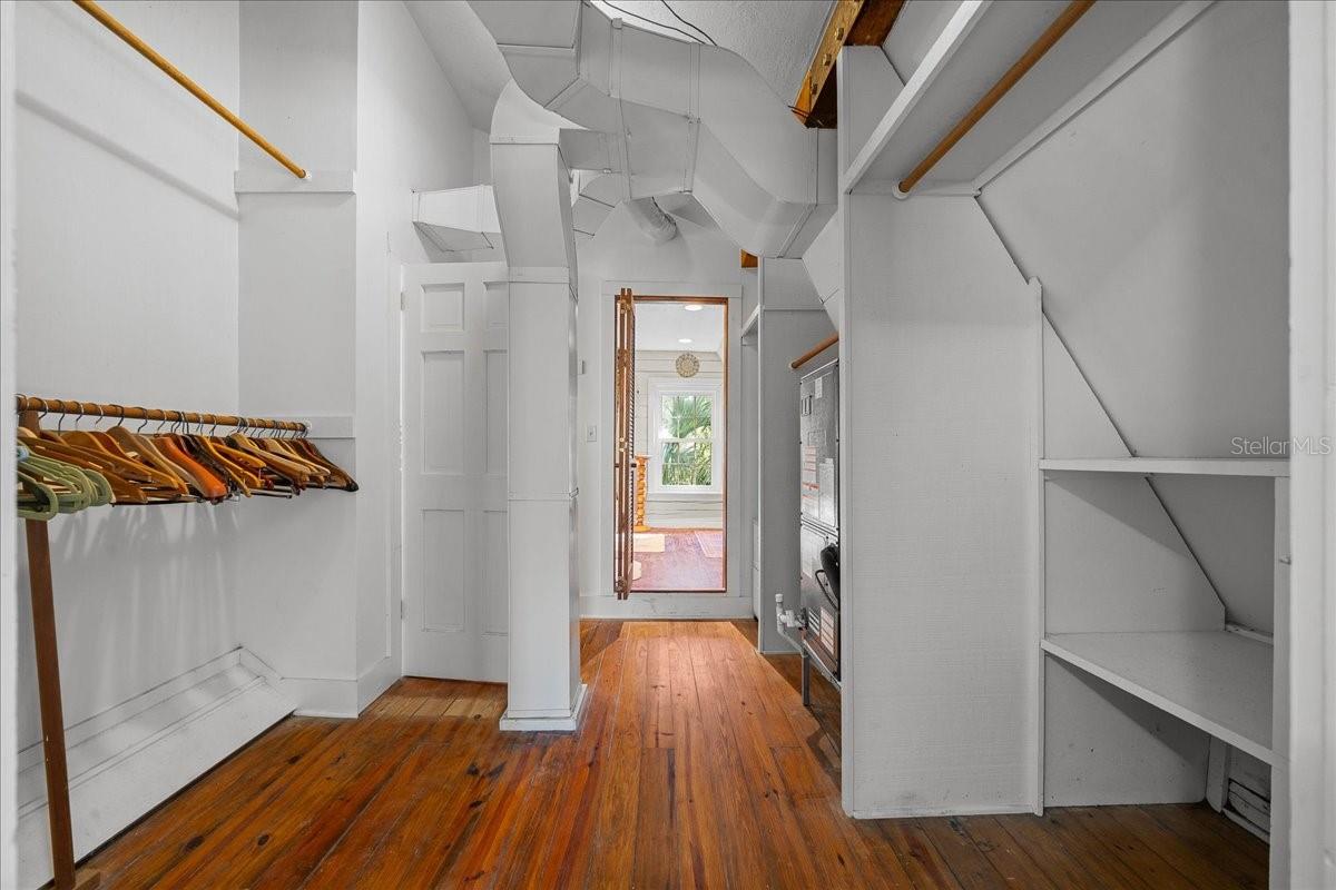 Image 41 of 88 For 5824 185th Avenue