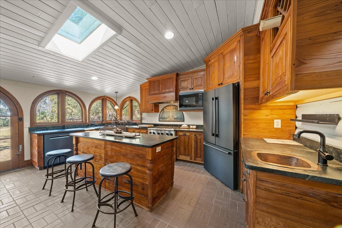 Image 9 of 88 For 5824 185th Avenue