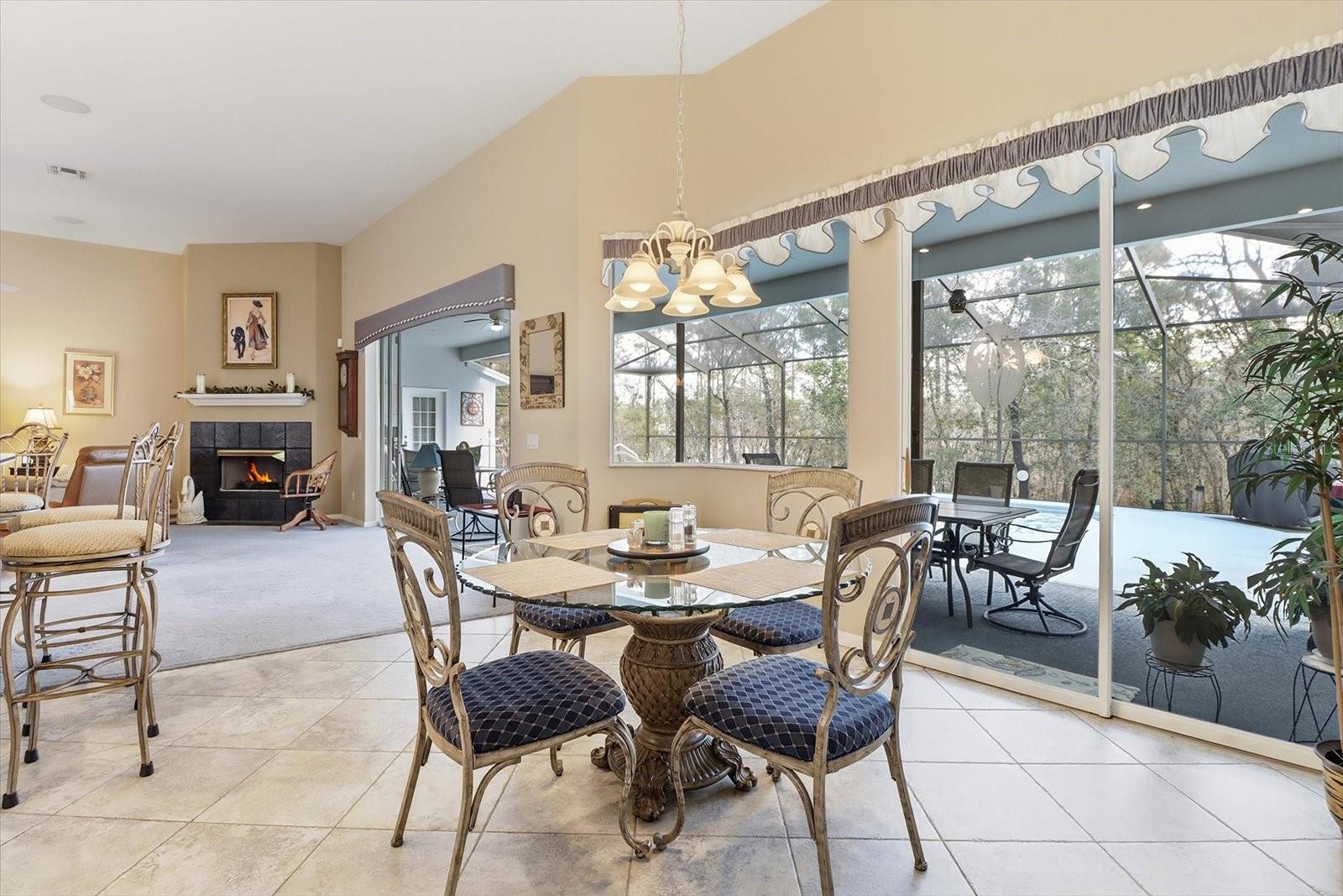 Image 15 of 47 For 16 Drypetes Court E