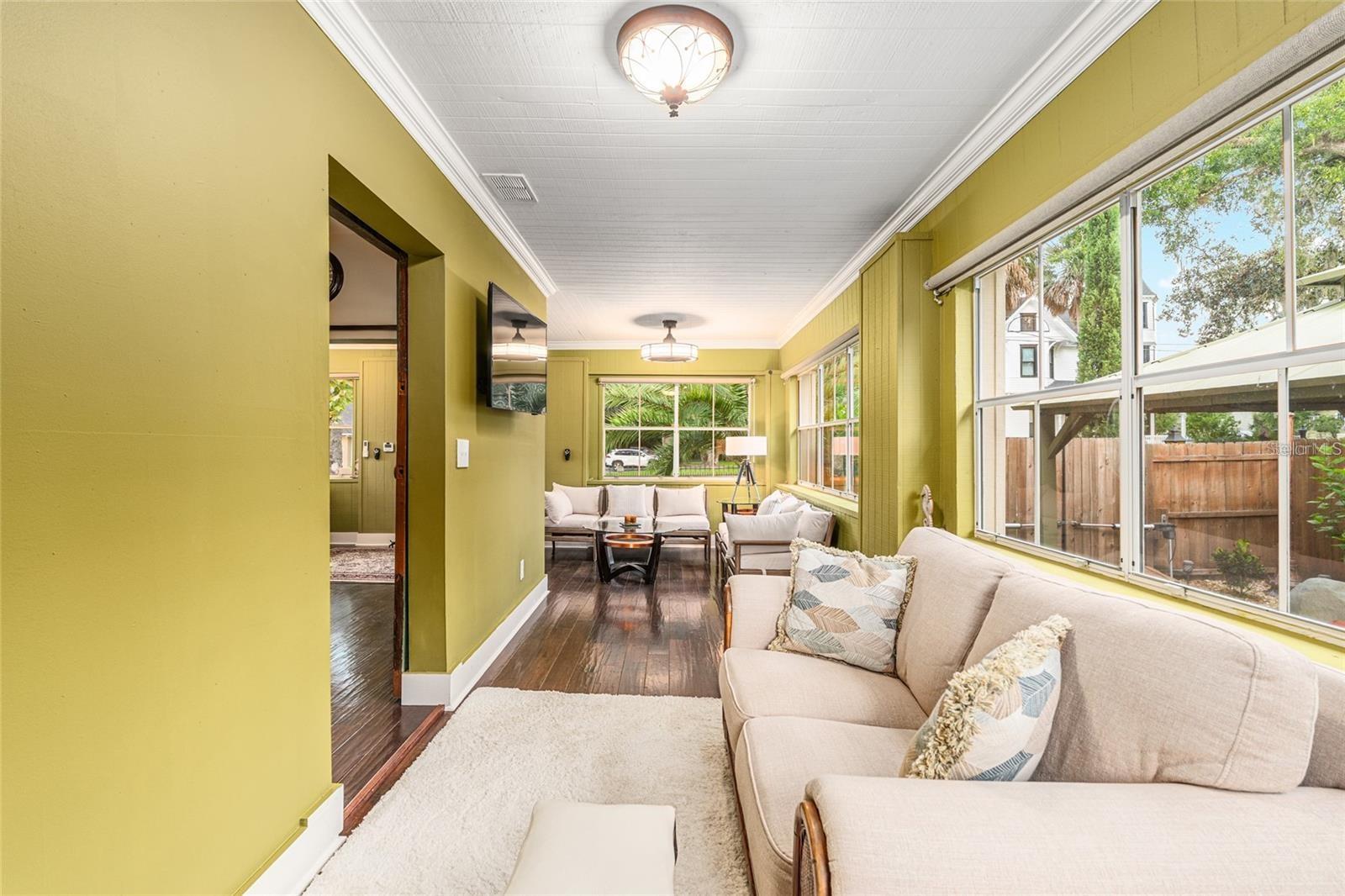 Image 21 of 87 For 44 9th Terrace