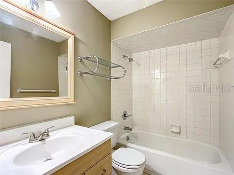 Image 17 of 25 For 1547 2nd Street F